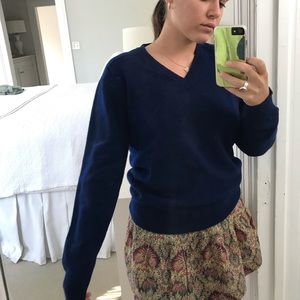 VINTAGE navy Snow Lotus cashmere sweater size m